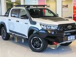 2019 Toyota HiLux Rugged X (4X4) - фото 1