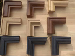 Wood picture frames in alder and oak, painted or natural. Any size